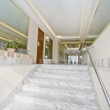 Promenade - Old Town Panoramic דירה *