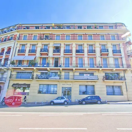 Promenade - Old Town Panoramic *