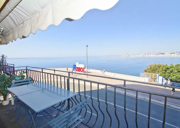 Promenade - Old Town Panoramic Apartment *